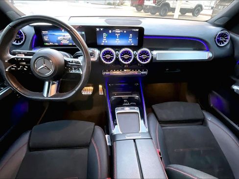 Used 2024 Mercedes-Benz GLB 250 image 16