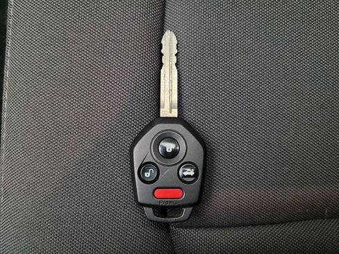 Used 2024 Subaru Impreza 2.0i image 32