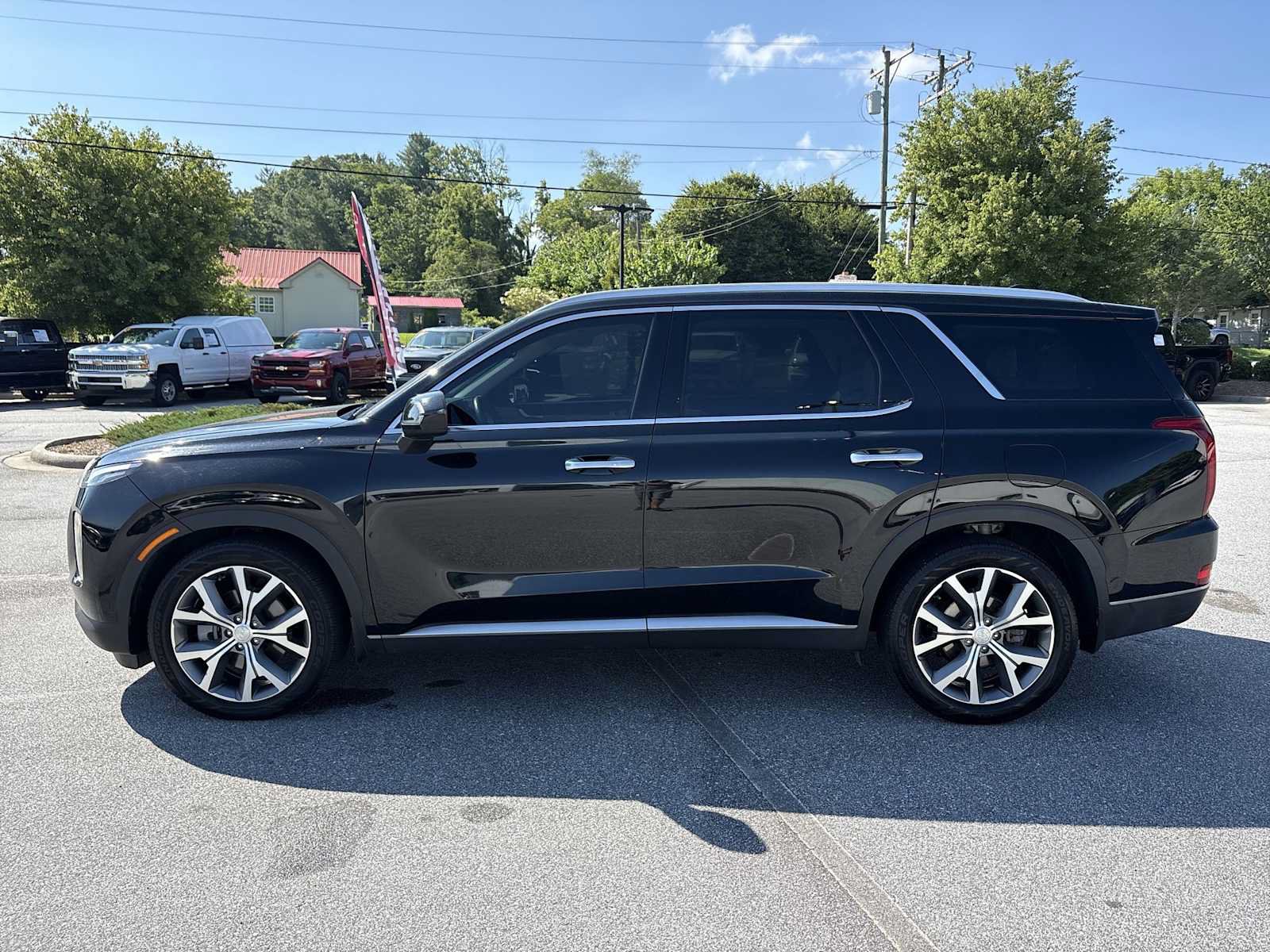 Used 2022 Hyundai Palisade SEL w/ 8P Bench Seat Package FWD image 9