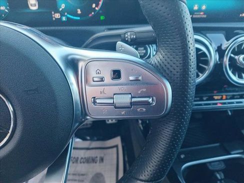 Used 2021 Mercedes-Benz CLA 250 image 18