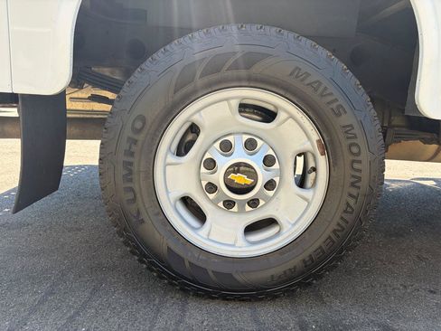 Used 2020 Chevrolet Silverado 2500 W/T w/ WT Fleet Convenience Package AWD/4WD image 17