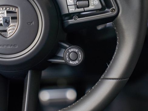 Used 2025 Porsche Cayenne Turbo image 16