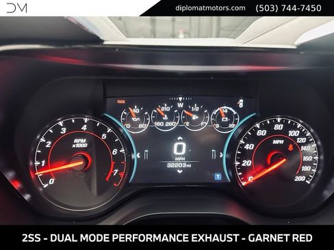 Used 2016 Chevrolet Camaro SS RWD image 28