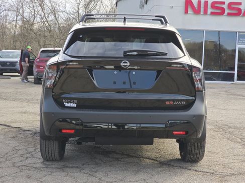 New 2026 Nissan Kicks SR w/ Cold Weather Package image 9