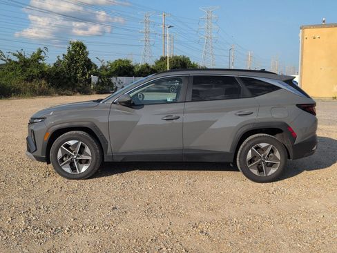 Used 2025 Hyundai Tucson SEL AWD/4WD image 2
