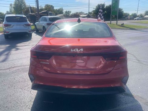 Used 2023 Kia Forte LXS w/ LXS Technology Package FWD image 8