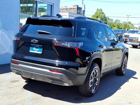 Used 2025 Chevrolet Equinox ACTIV w/ Safety and Technology Package AWD/4WD image 6