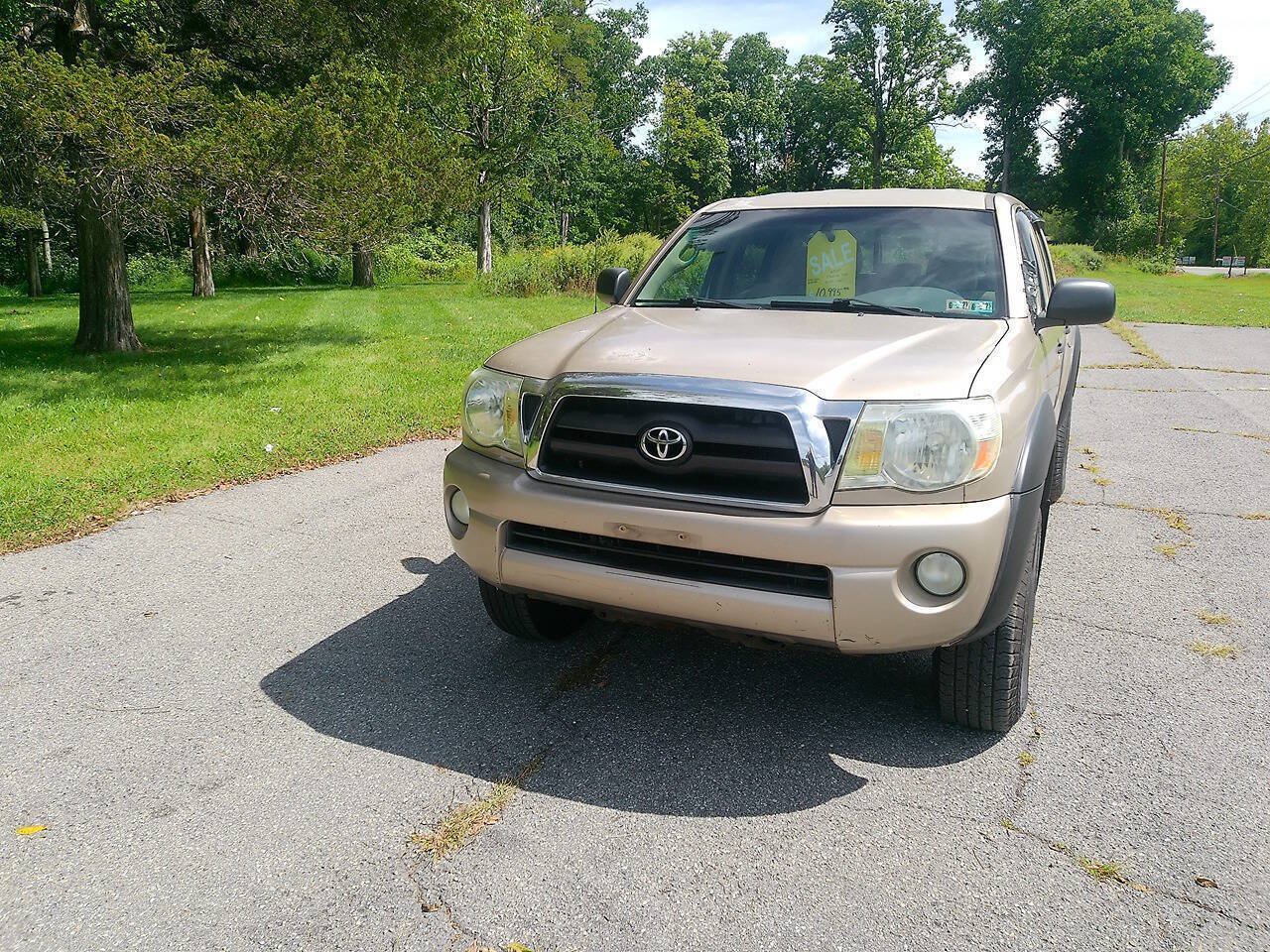 Used 2005 Toyota Tacoma 4x4 Double Cab image 2