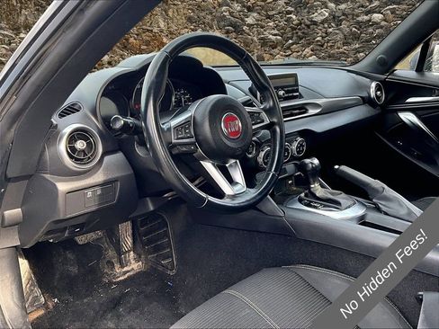 Used 2018 FIAT 124 Spider Classica RWD image 12