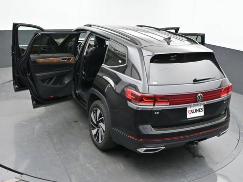 Used 2024 Volkswagen Atlas SE AWD/4WD image 67