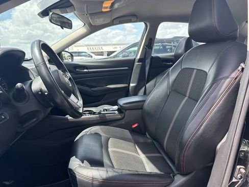 Used 2024 Nissan Altima 2.5 SR image 8