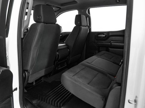 Used 2019 Chevrolet Silverado 1500 Custom w/ Custom Value Package image 33