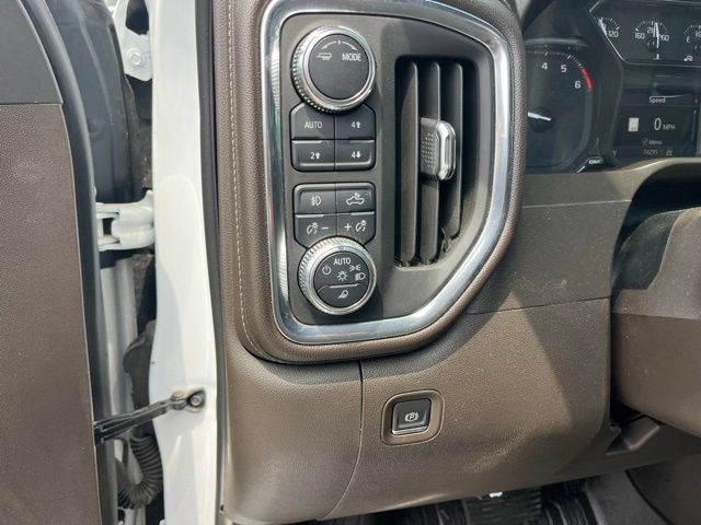 Used 2021 GMC Sierra 1500 SLT AWD/4WD image 16