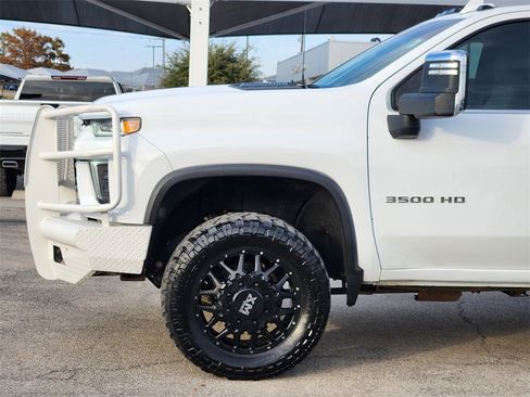 Used 2022 Chevrolet Silverado 3500 LTZ w/ LTZ Convenience Package image 8