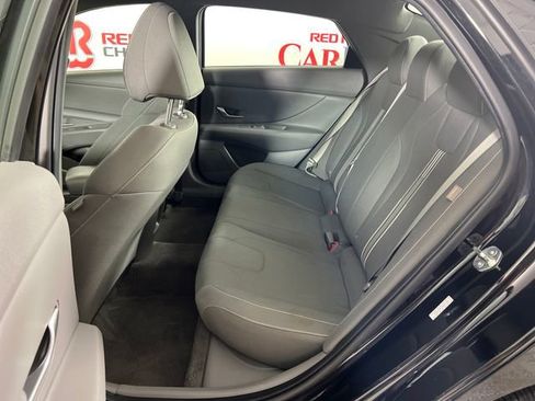 Used 2024 Hyundai Elantra SEL image 25