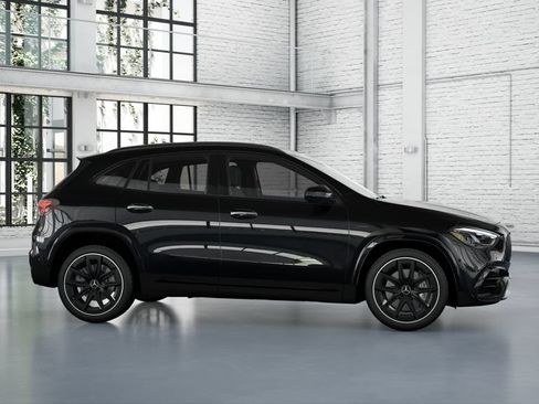 New 2026 Mercedes-Benz GLA 35 AMG 4MATIC image 10