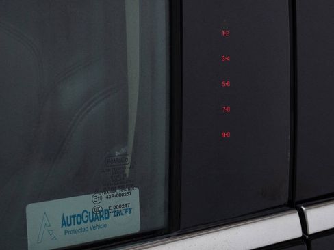 Used 2019 Ford Expedition Platinum RWD image 14