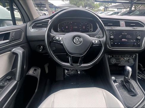 Used 2019 Volkswagen Tiguan SEL image 6
