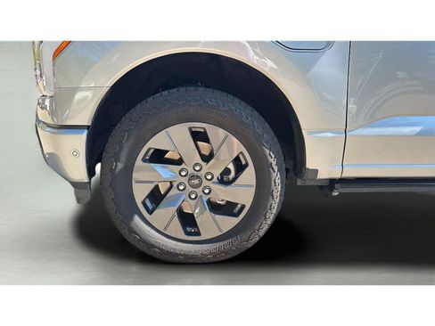 Used 2023 Ford F150 Lightning Lariat w/ Equipment Group 511A High AWD/4WD image 41