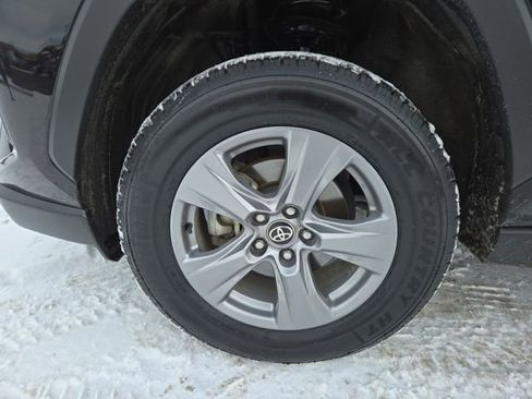 Used 2023 Toyota RAV4 XLE image 7