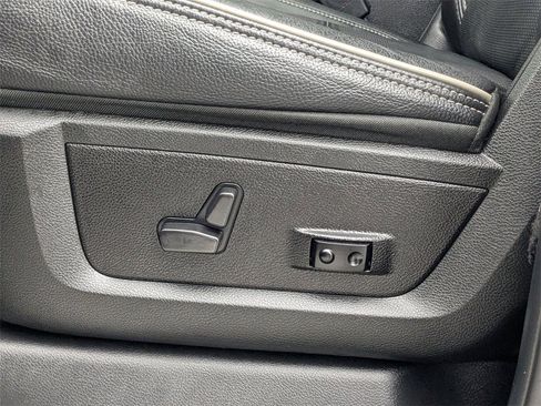 Used 2023 RAM 2500 Limited image 19