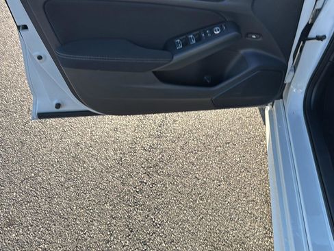 Used 2023 Honda Civic Sport image 14