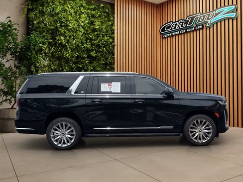 Used 2023 Cadillac Escalade ESV Premium Luxury AWD/4WD image 14