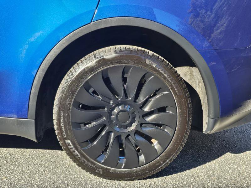 Used 2023 Tesla Model Y Long Range AWD/4WD image 19