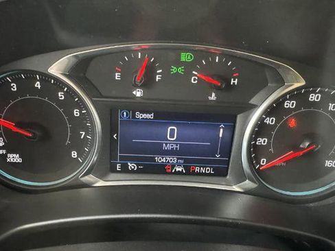 Used 2020 Chevrolet Equinox LT image 2