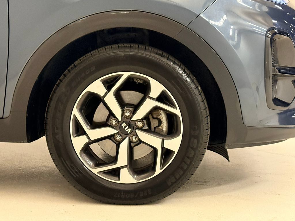 Used 2022 Kia Sportage LX FWD image 7