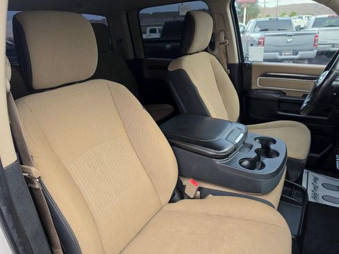 Used 2019 RAM 2500 Big Horn AWD/4WD image 31