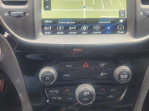 Used 2019 Chrysler 300 S AWD/4WD image 20