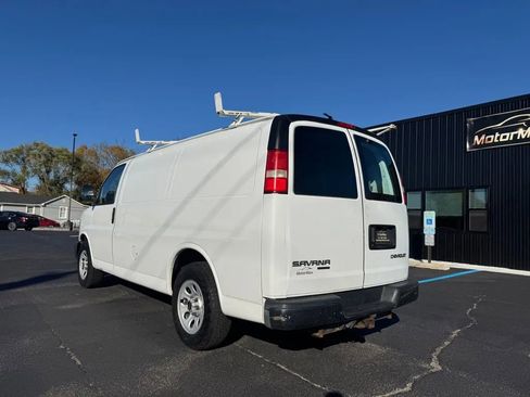 Used 2013 GMC Savana 1500 image 2