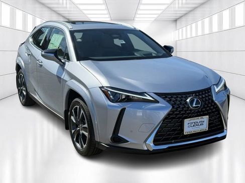 New 2026 Lexus UX 300h AWD image 3
