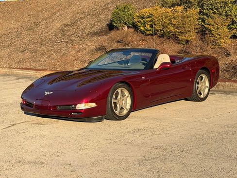 Used 2003 Chevrolet Corvette Convertible w/ Preferred Equipment Group1 image 8