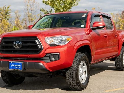 Used 2022 Toyota Tacoma SR image 2