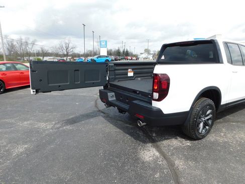 New 2026 Honda Ridgeline Sport image 7