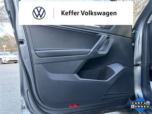 Used 2020 Volkswagen Tiguan SE image 13