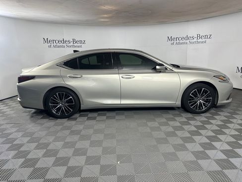 Used 2023 Lexus ES 350 w/ Premium Package FWD image 8