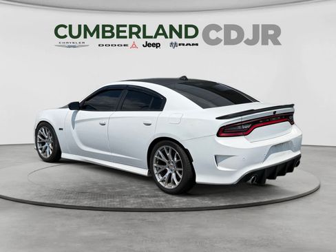 Used 2019 Dodge Charger Scat Pack w/ Dynamics Package RWD image 4