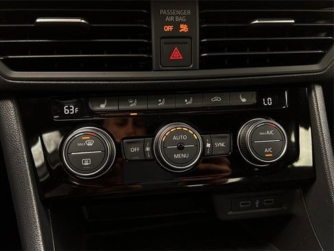 Used 2022 Volkswagen Jetta GLI Autobahn image 21