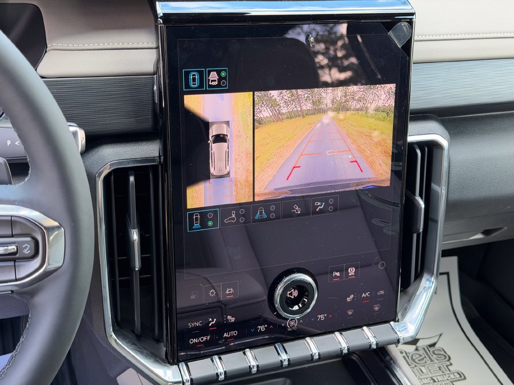 New 2027 GMC Acadia Elevation w/ Black Edition FWD image 18