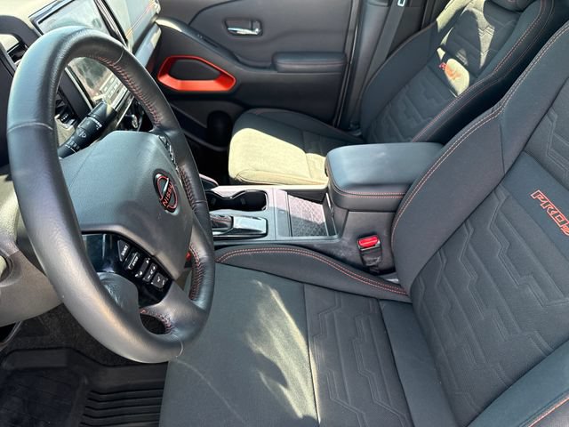 Used 2022 Nissan Frontier Pro-X RWD image 18