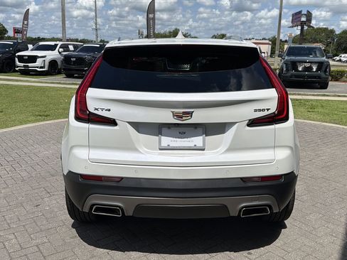 Certified 2023 Cadillac XT4 Premium Luxury FWD image 4