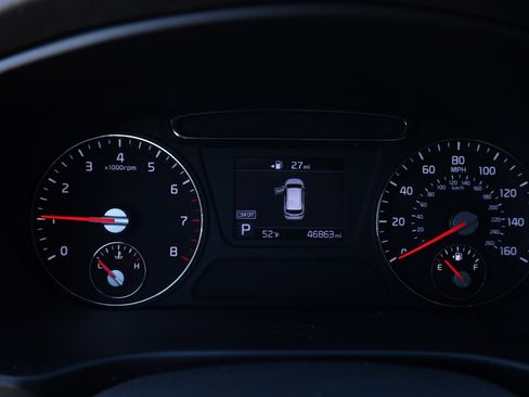 Used 2020 Kia Sorento LX image 19