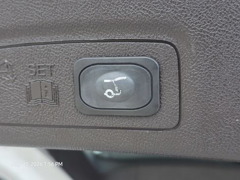 Used 2019 Lincoln MKC Reserve w/ MKC Technology Package FWD image 19