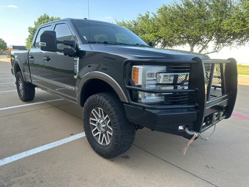 Used 2018 Ford F250 King Ranch w/ King Ranch Ultimate Package AWD/4WD image 7