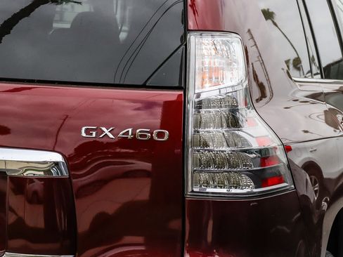 Used 2018 Lexus GX 460 Premium w/ Premium Package AWD/4WD image 11