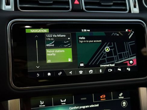 Used 2020 Land Rover Range Rover Long Wheelbase HSE image 15