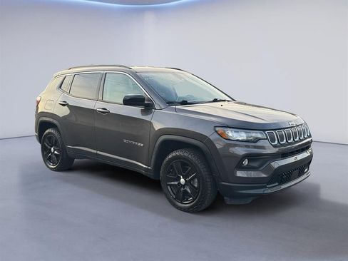 Used 2022 Jeep Compass Latitude w/ Convenience Group image 7
